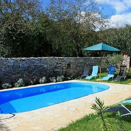 Rural Istrian Katarina On Relaxing Location Nyaraló