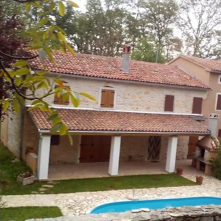 Rural Istrian Katarina On Relaxing Location * Martinski