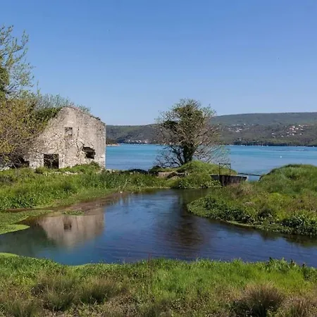Rural Istrian Katarina On Relaxing Location Martinski